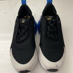Nike Air 270 Little Boys Sneakers 13